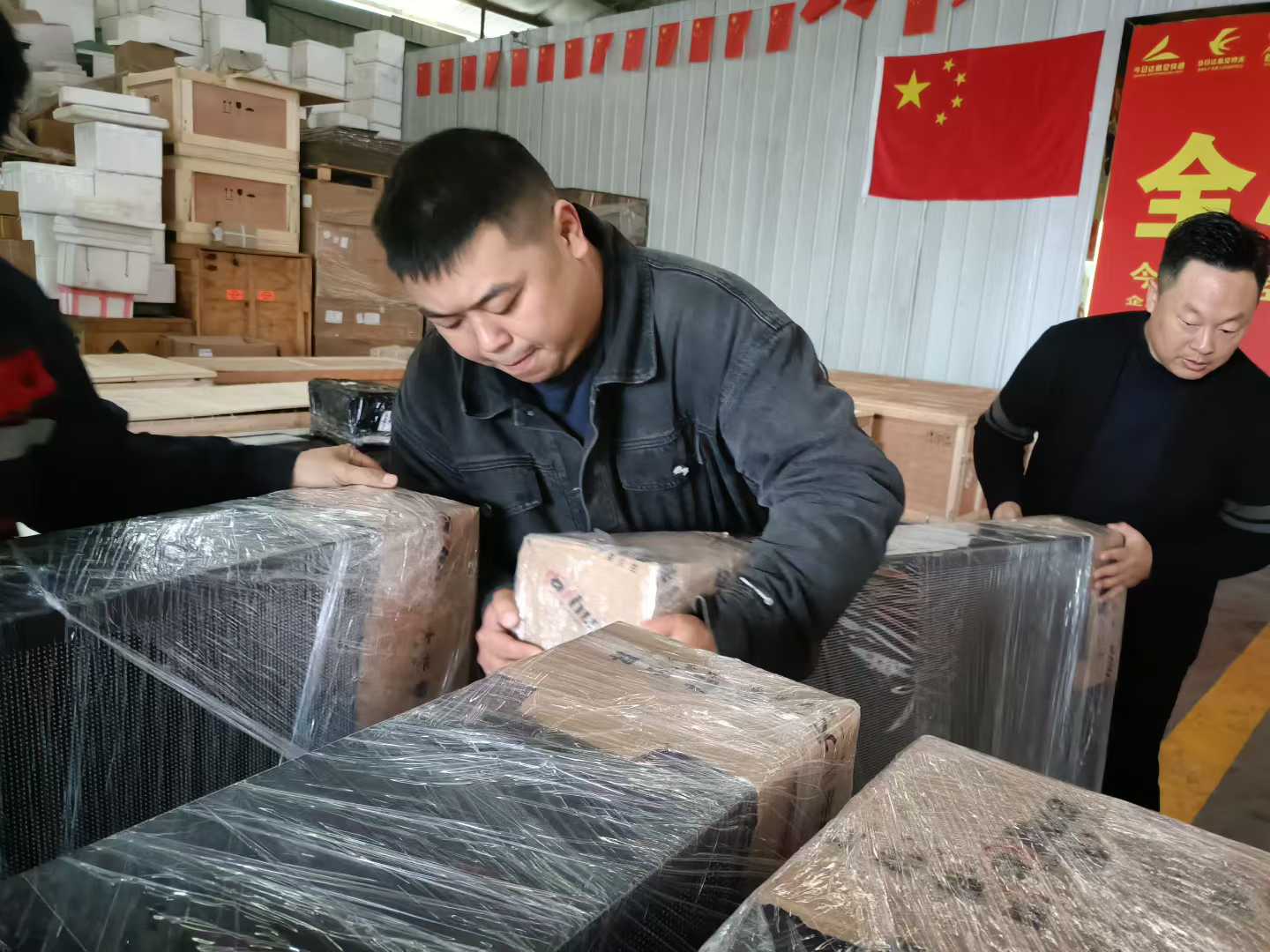 LED顯示器航空托運(yùn)，專業(yè)防護(hù)更安心！